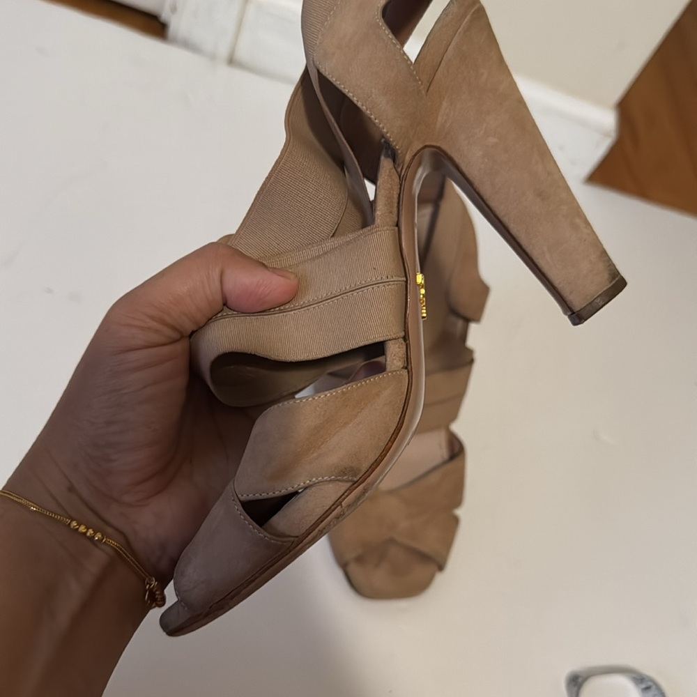 Prada heels - Picture 8 of 14